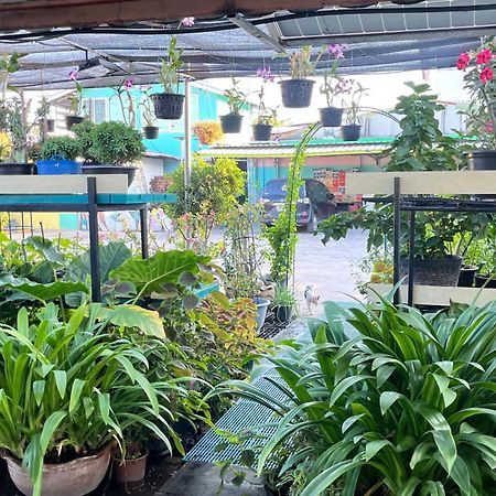 Pa Chalermchai Guesthouse Bangkok Buitenkant foto