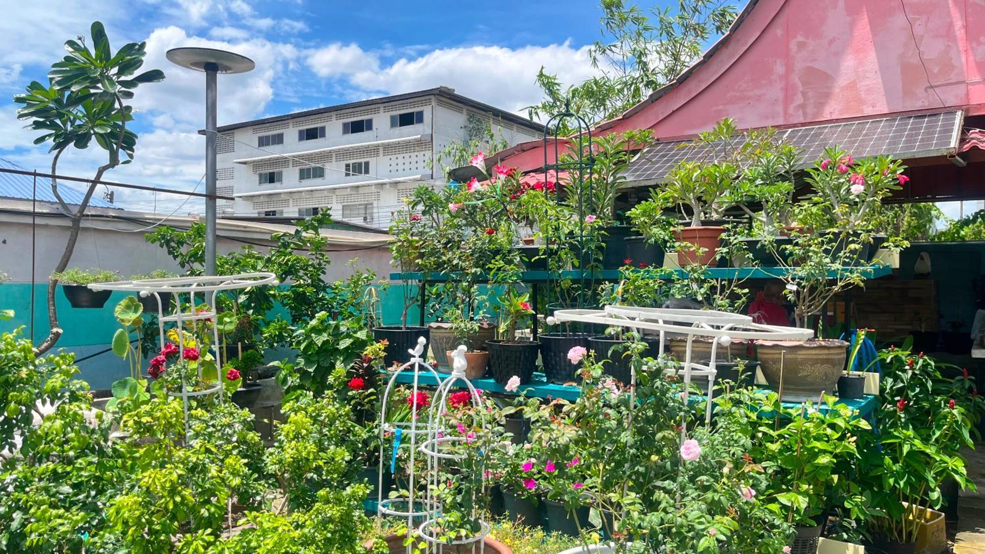 Pa Chalermchai Guesthouse Bangkok Buitenkant foto