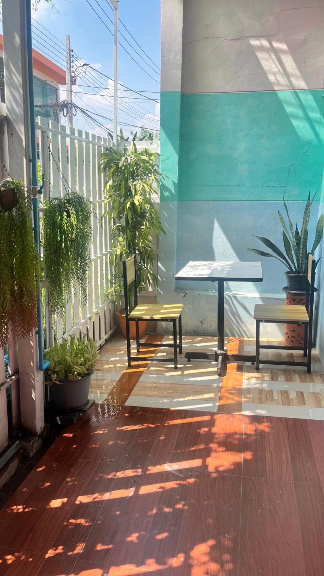 Pa Chalermchai Guesthouse Bangkok Buitenkant foto